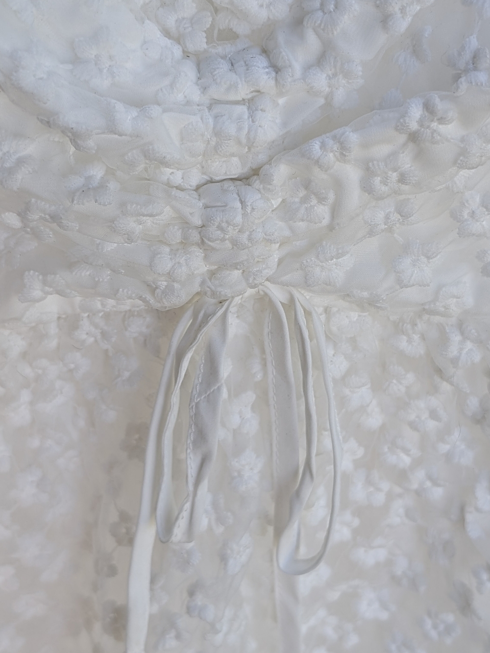 SHEIN White Puff-Sleeve Floral Eyelet Midi Dress - Picture 5 of 8